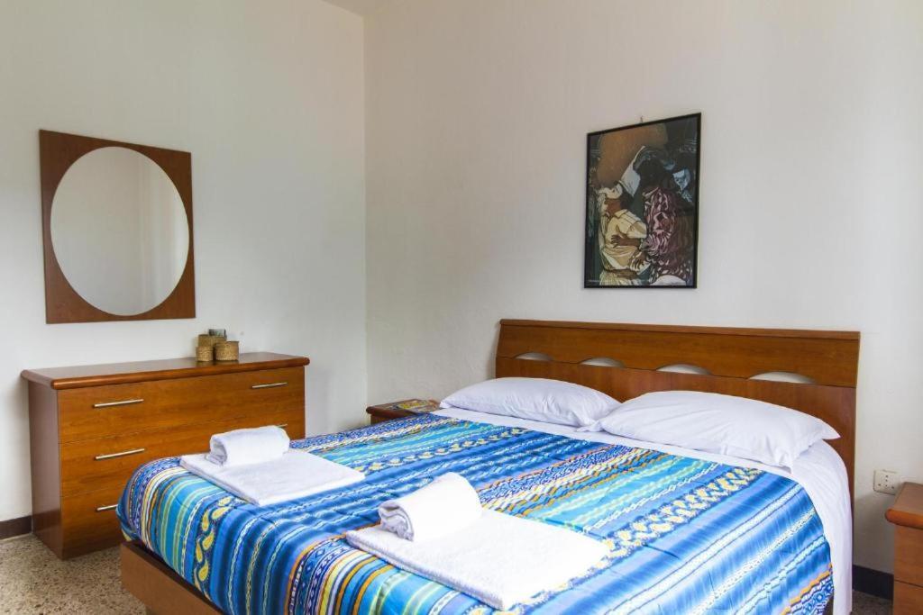 Apartment With Lake View Sala Comacina Bagian luar foto
